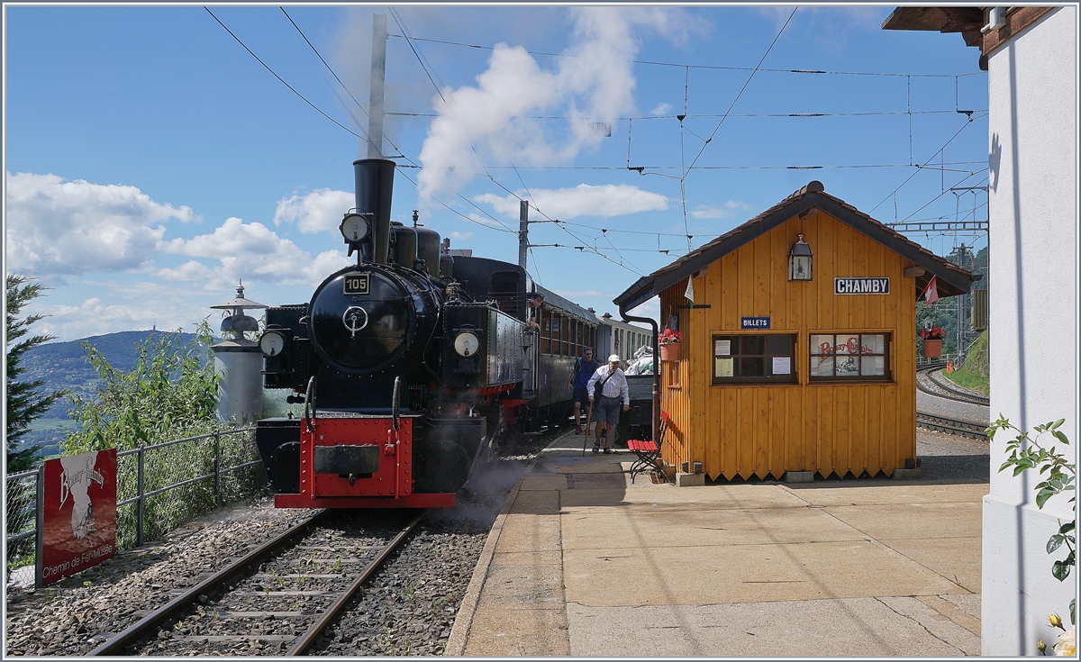 The Blonay-Chamby G 2x 2/2 105 in Chamby by the  new  Blonay-Chamby -Station Building. 

21.06.2020  