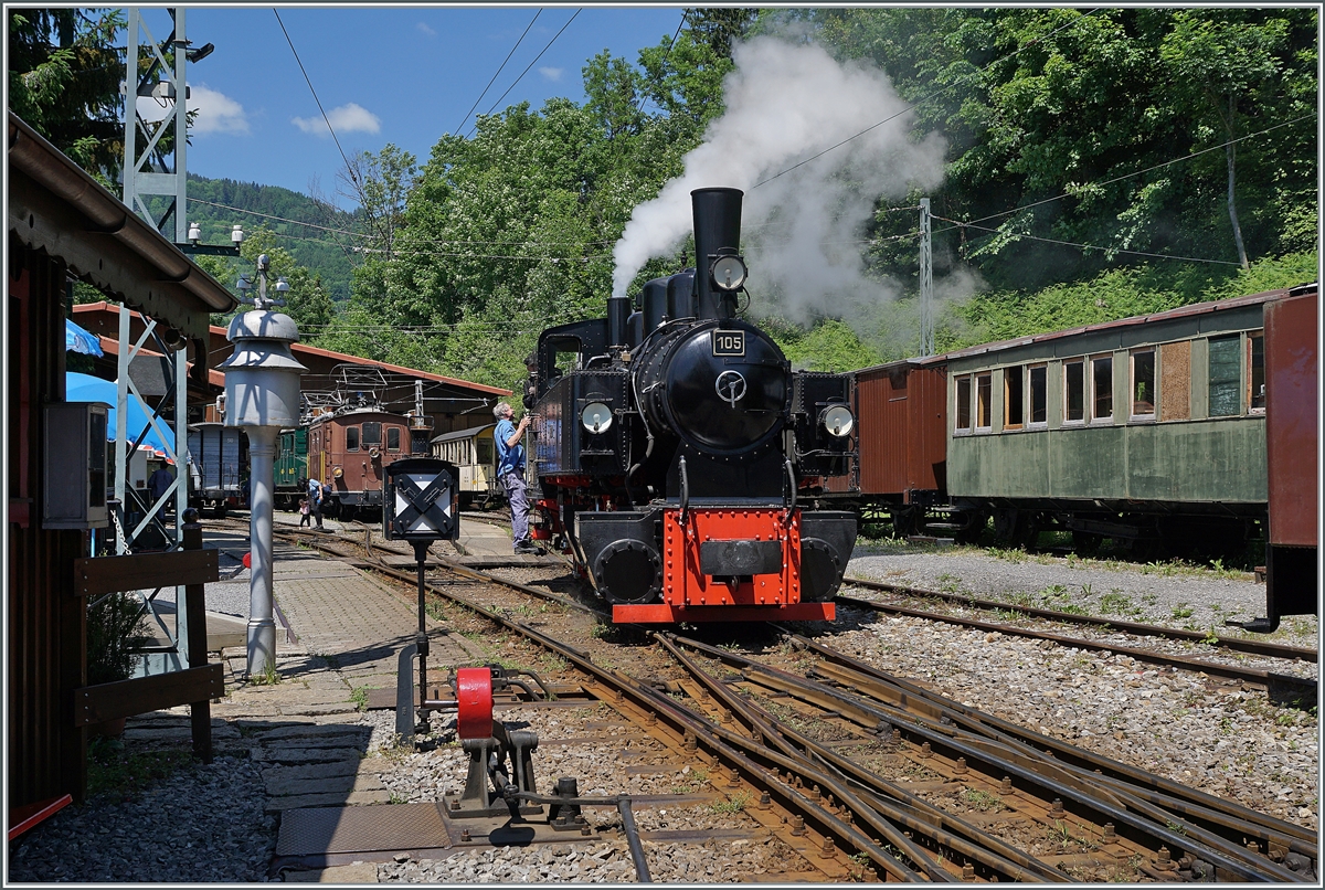 The Blonay-Chamby G 2x 2/2 105 in Chaulin. 

13.06.2021