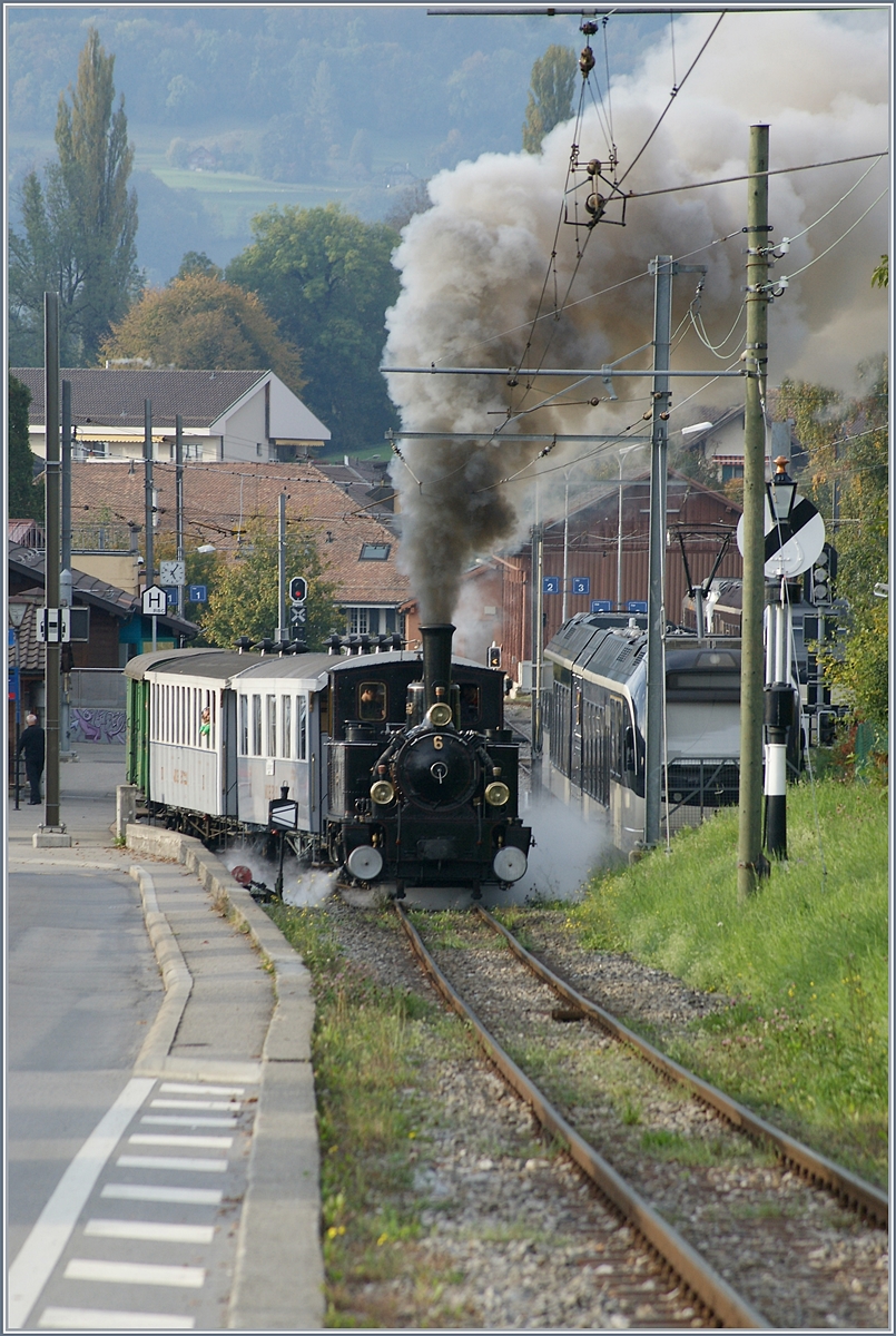 The Blonay-Chamby G 3/3 N° 6 is leaving the Blonay Station. 

20.10.2019
