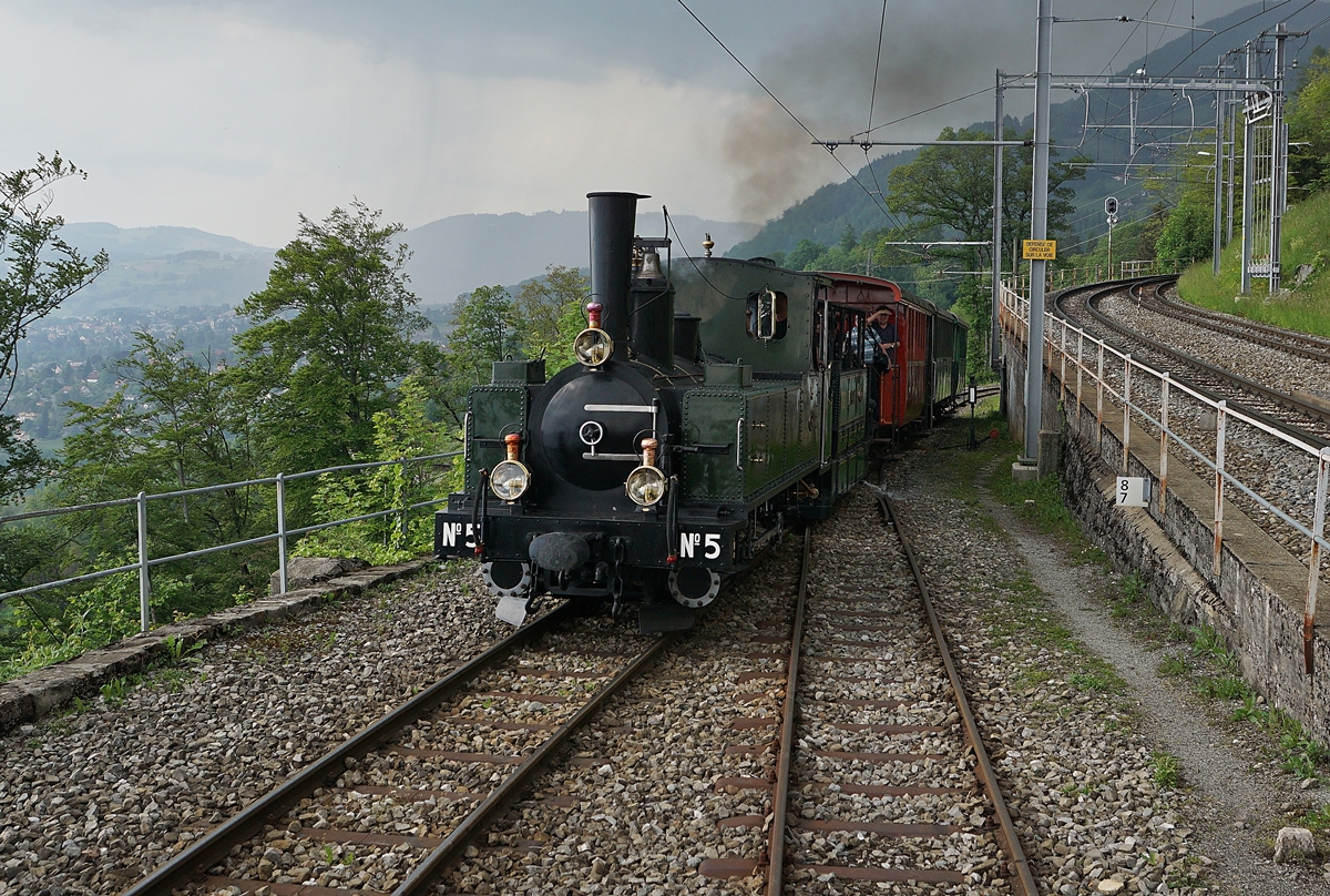 The Blonay - Chamby G  3/3 N° 5 (1890) in Chamby. 

19.05.2018