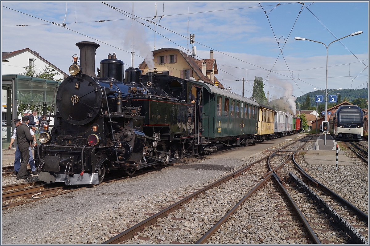 The Blonay - Chamby morning Steamer service Riviera Belle Epoque from Chaulin to Vevey in Blonay.
21. Mai 2018