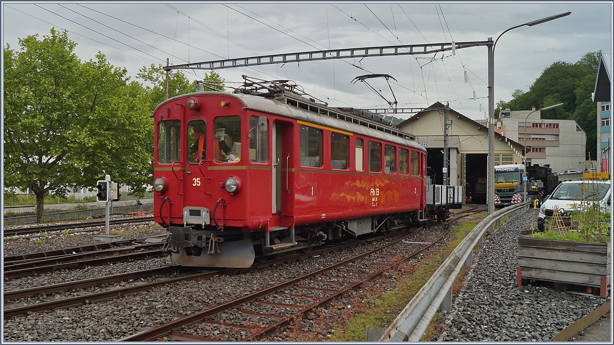 The Blonay-Chamby Railway RhB Bernina Bahn ABe 4/4 I N° 35 in Vevey.

28.05.2018