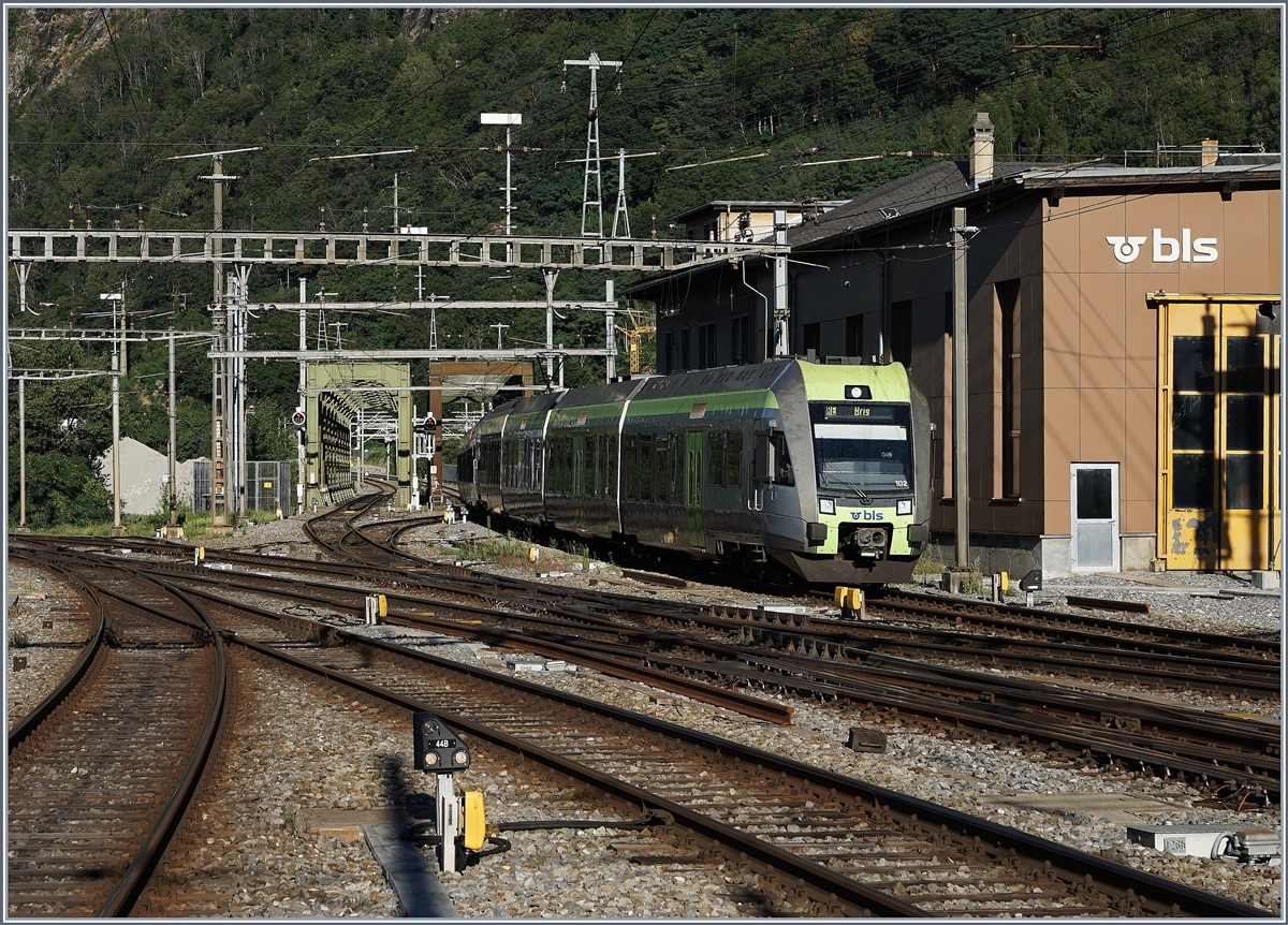 The BLS RABe 535 102 and an other one in Brig.

14.08.2016