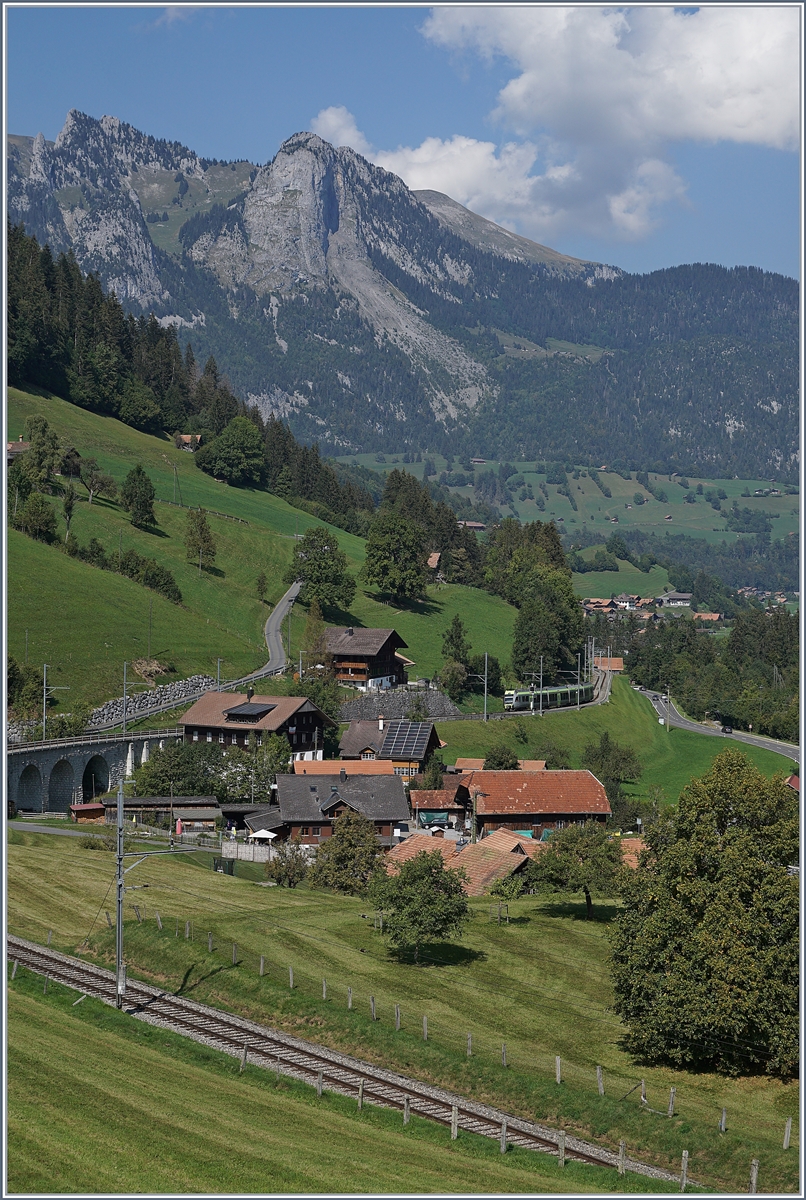 The BLS RABe 535 116 on the way from Bern to Zweisimmen by Garstatt.

18.09.2020