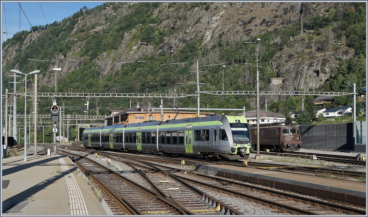The BLS RABE 535 121  Lötschberger  on the way to Bern in Brig. 

19.08.2020