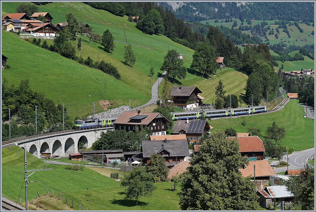 The BLS Re 4/4 II 502 with his RE to Interlaken Ost by Garstatt.

11.08.2020