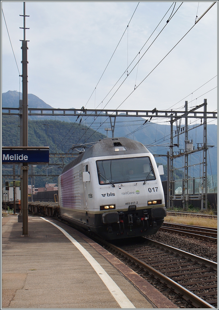The BLS Re 465 017-2 in Melide.
24. 09.2014
