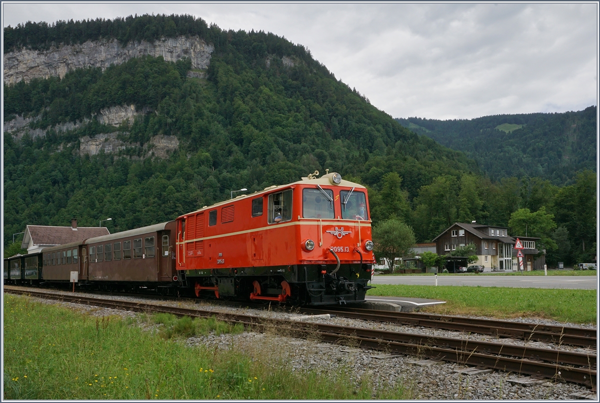 The BWB ÖBB 2095.13 in Schwarzenberg (Bf).
09.07.2017