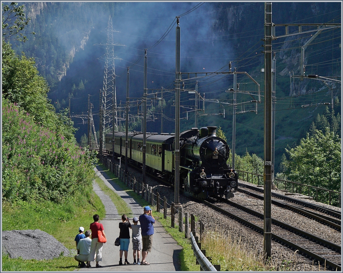 The C 5/6 2978 is arriving at Göschenen. 

28.07.2016