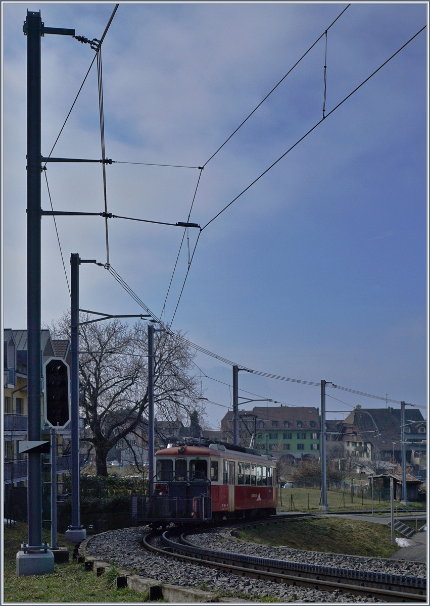 The CEV BDeh 2/4 74 with the Kk502 on the way to Les Pleiades by Blonay.
13.02.2017