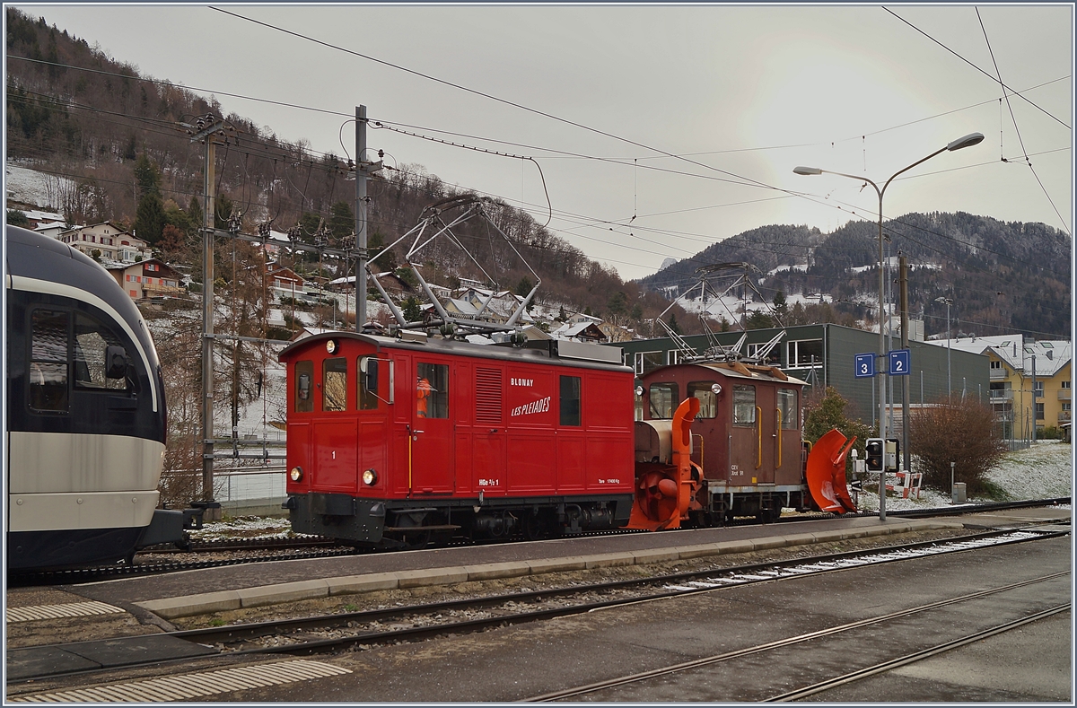 The CEV  HGe 2/2 N° 1 and Xrot 91 in Blonay.

27.02.2020