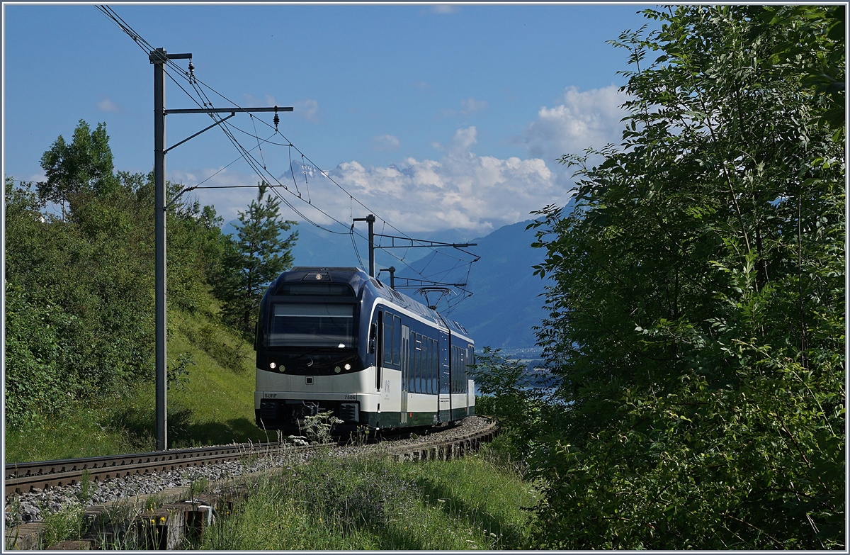 The CEV MVR ABeh 2/6 7506 between Châtelard VD and Planchamp.
03.07.2017