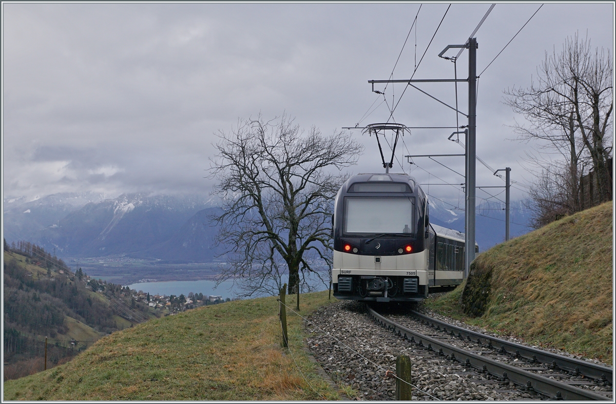 The CEV MVR ABeh 2/6 7505 is by Les Avants on the way to Montreux.

06.01.2024