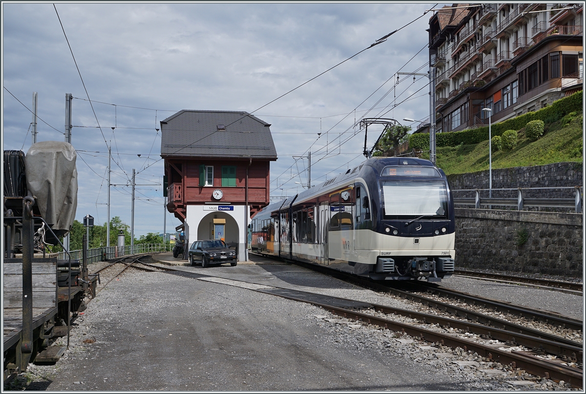 The CEV MVR ABeh 2/6 7501 is on the way from Montreux to Les Avants and makes a stop in Chamby. 

May 19, 2024