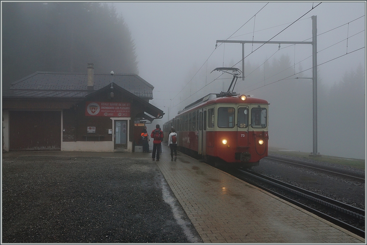 The CEV MVR BDeh 2/4 73 at the sumit station Les Plèiades. 13.04.2016