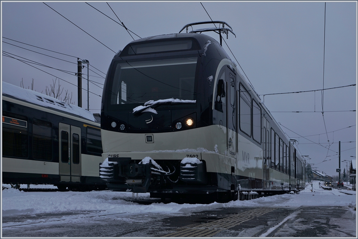 The CEV MVR GTW ABeh 2/6 7502 in Blonay.
08.01.2017