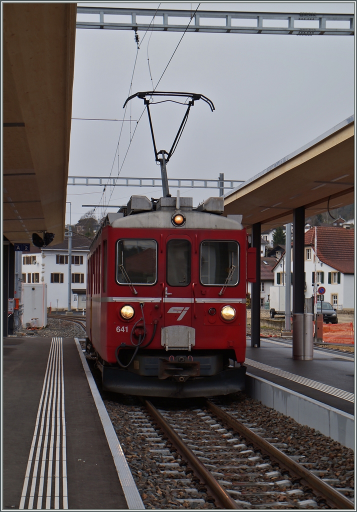 The CJ Bef 4/4 6+41 (ex RhB Arosa Bahn ABe 4/4) in Le Noirmont. 17.11.2014