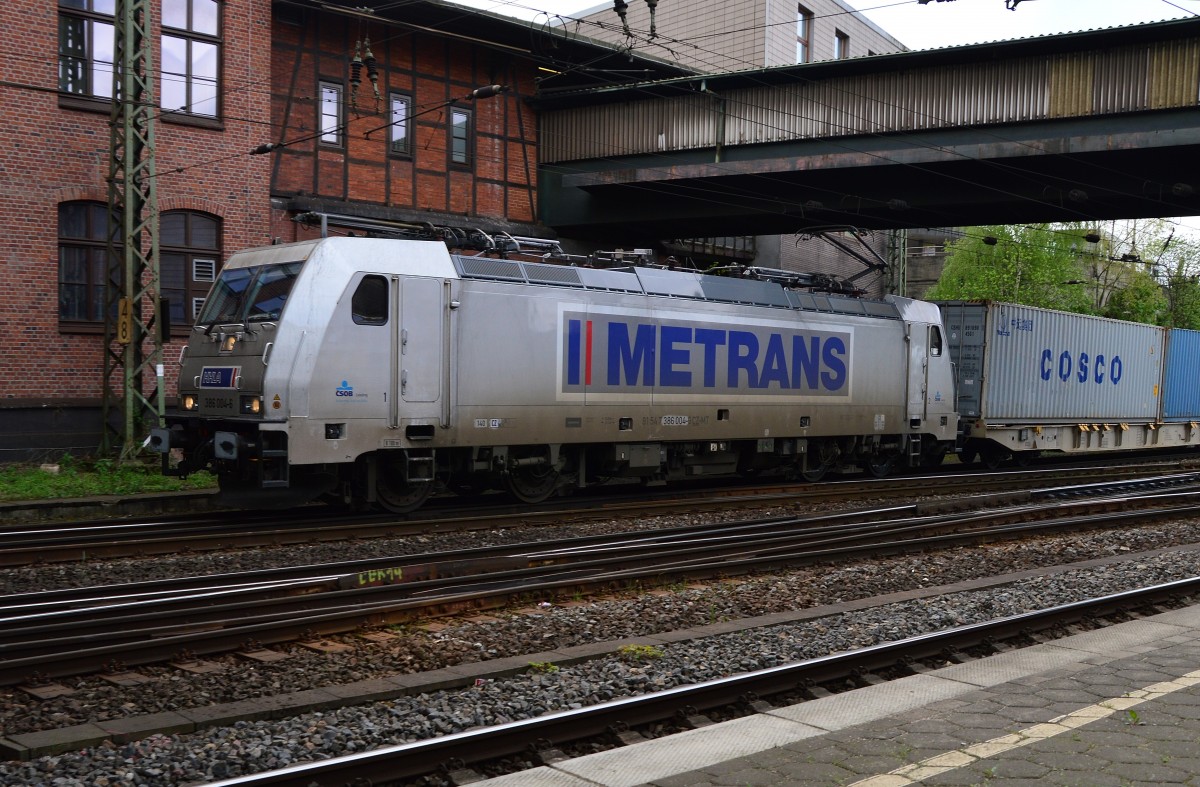 The czech METRANS locometive class 386 004-6 came through the station Hamburg Harburg at saturday the 9th of may 2015 on it's way to czechia.