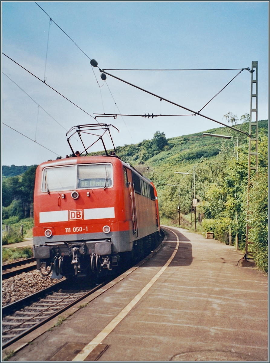 The DB 111 050-1 in Istein. 

23.08.2002