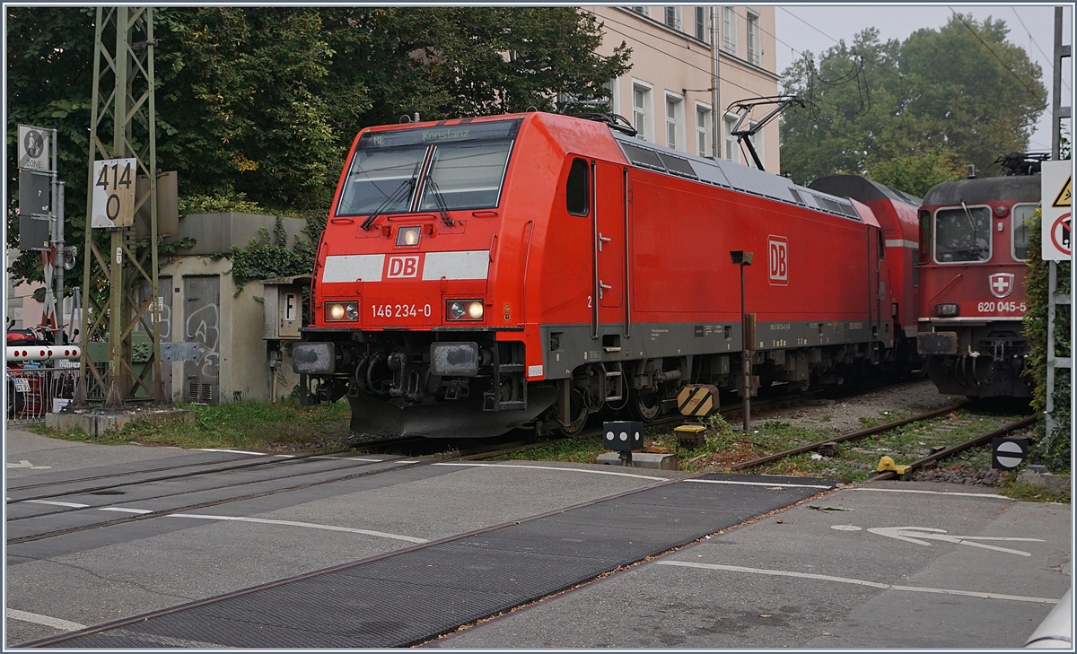 The DB 146-234-0 is arriving at Konstanz.
 17.09.2018 