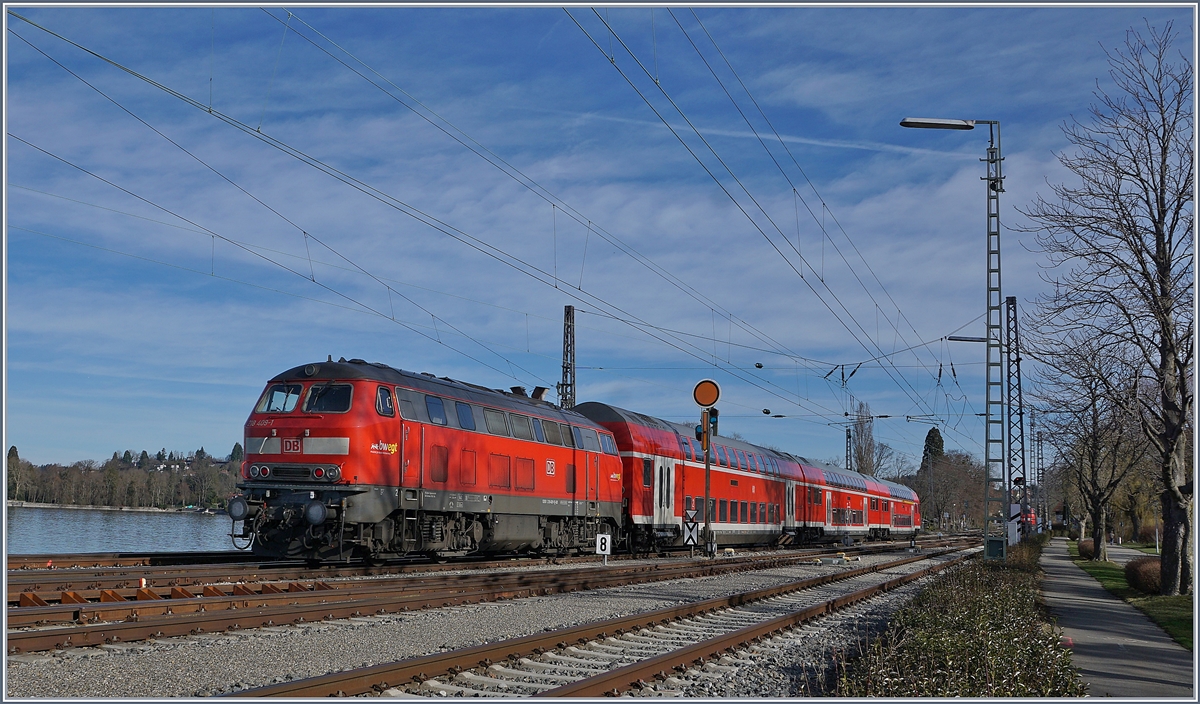 The DB V 218 409-1 wiht a RE to Aulendorf in Lindau. 

17.03.2019