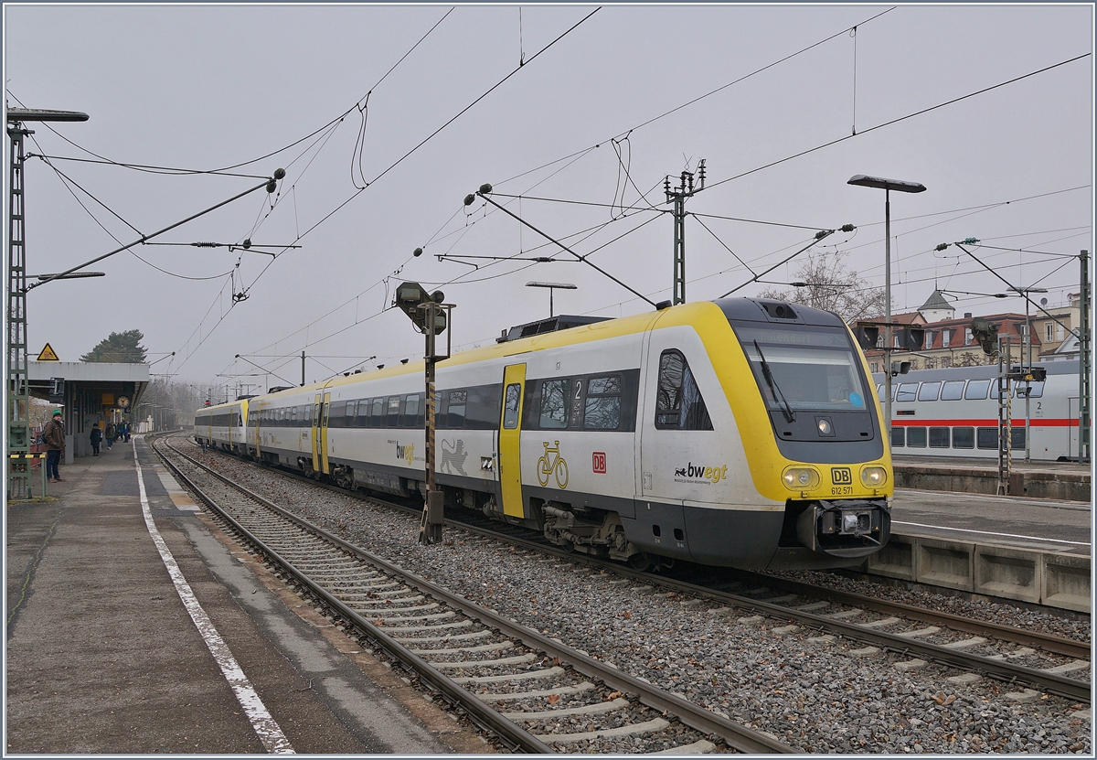 The DB VT 612 571 and an other one on the way to Aulendorf (Ulm) in Radolfzell.

19.03.2019