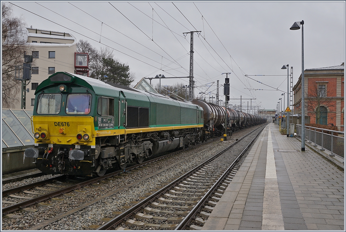 The DE 676 (UIC 92 80 1266 004-1 D-RHC) in Memmingen.


15.03.2019