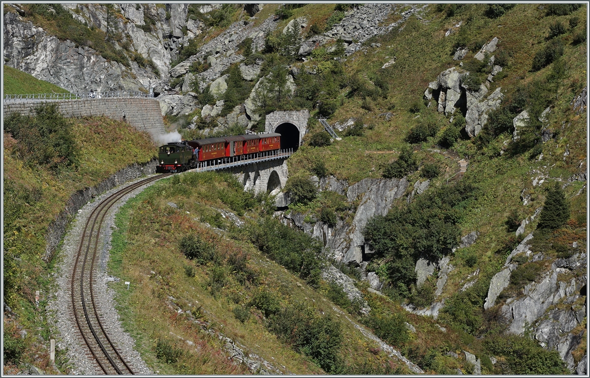 The DFB HG 4/4 704 on the way from Realp to Gletsch, here near Gletsch on the Rhone Bridge. 30.09.2022