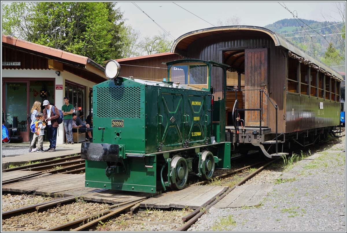 The Dm 2/2 20020 by the Blonay-Chamby Railway in Chaulin. 

06.05.2023