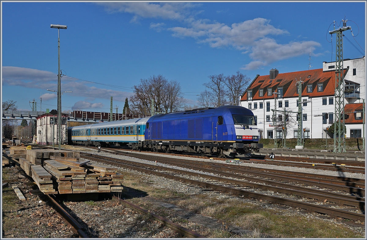 The ER 20 001 wiht his  Alex  from München is arriving at Lindau.
16.03.2018