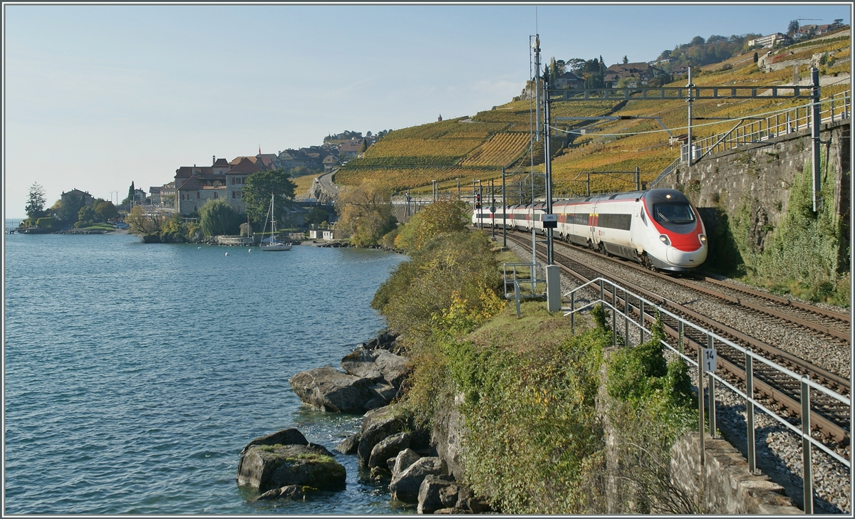 The ETR 610 on the way to Milano between Rivaz and St Saphorin. 
29.10.2012