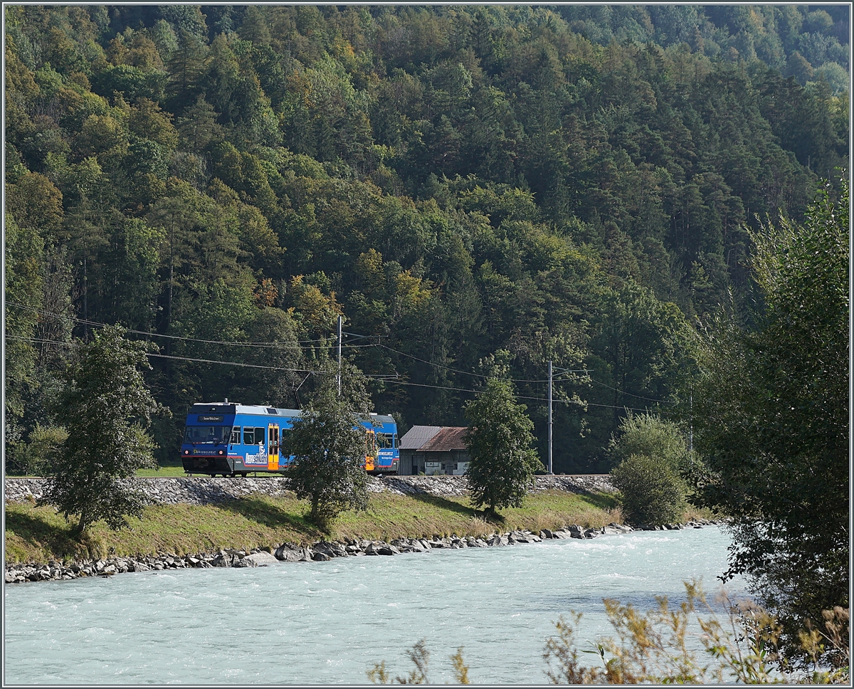 The ex CEV MVR Be 2/6 7004  Montreux  is now the MIB Be 2/6 13 here on the way to Innertkirchen near the Aareschlucht West Station. 

22.09.2020