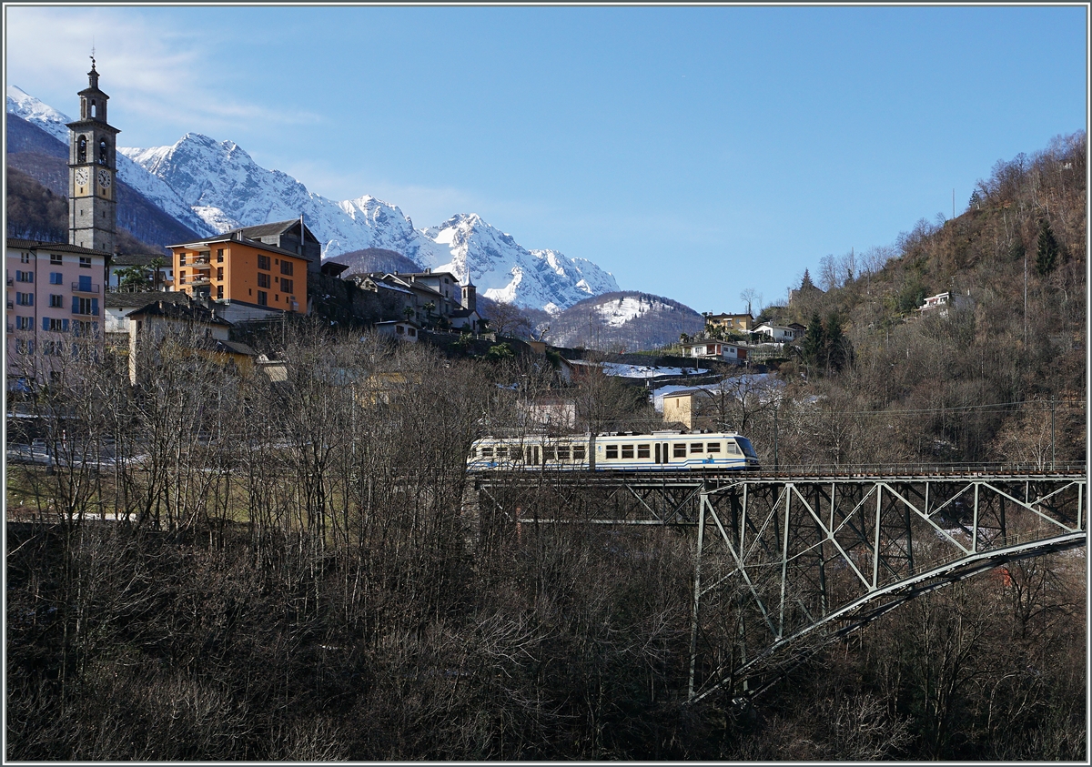 The FART local train 309 from Camedo to Locarno by Intragna on the Isorna Briddge. 
11.03.2016 