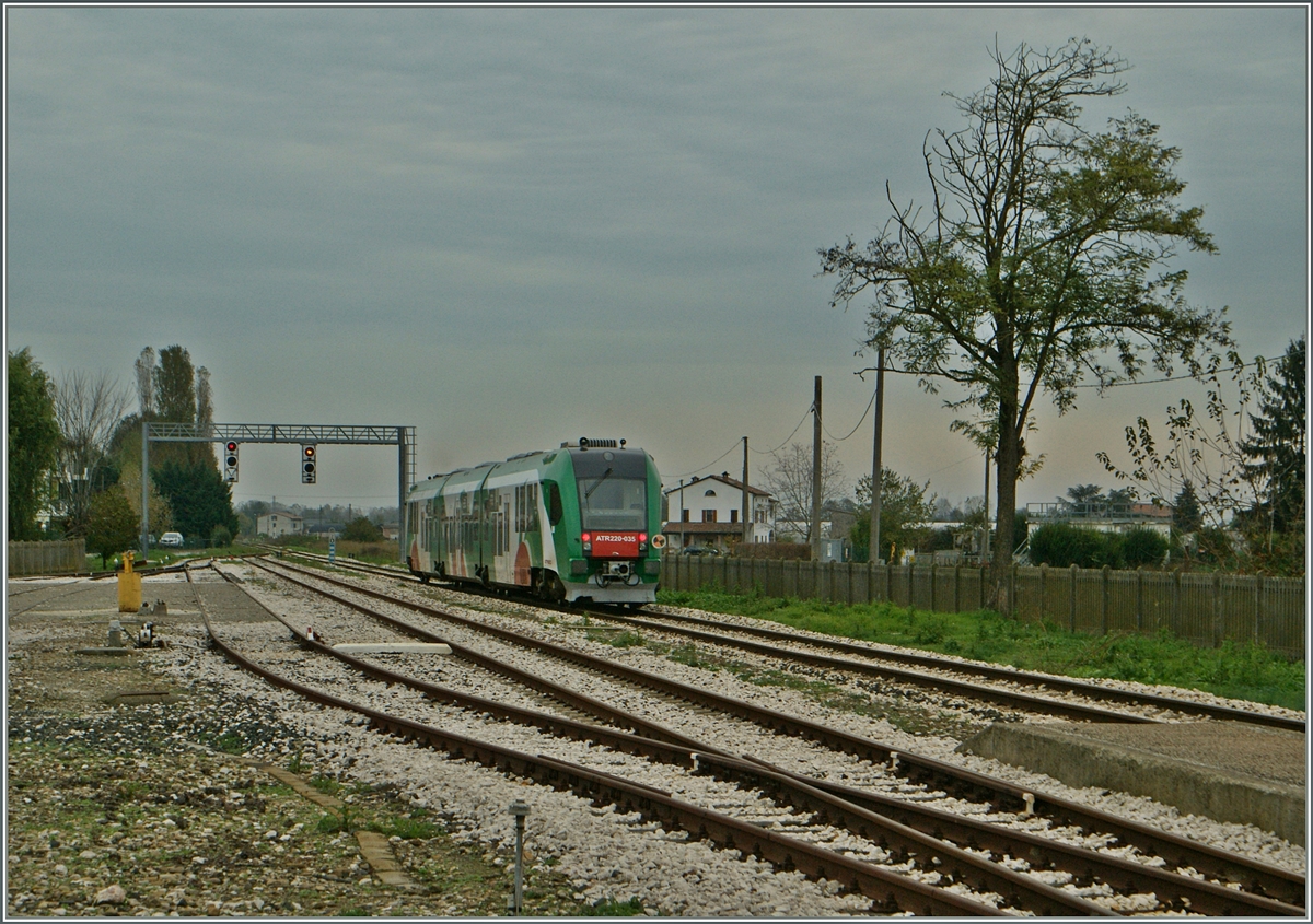 The FER ATR 220 035 is leaving Brecello.
14. 11.2013