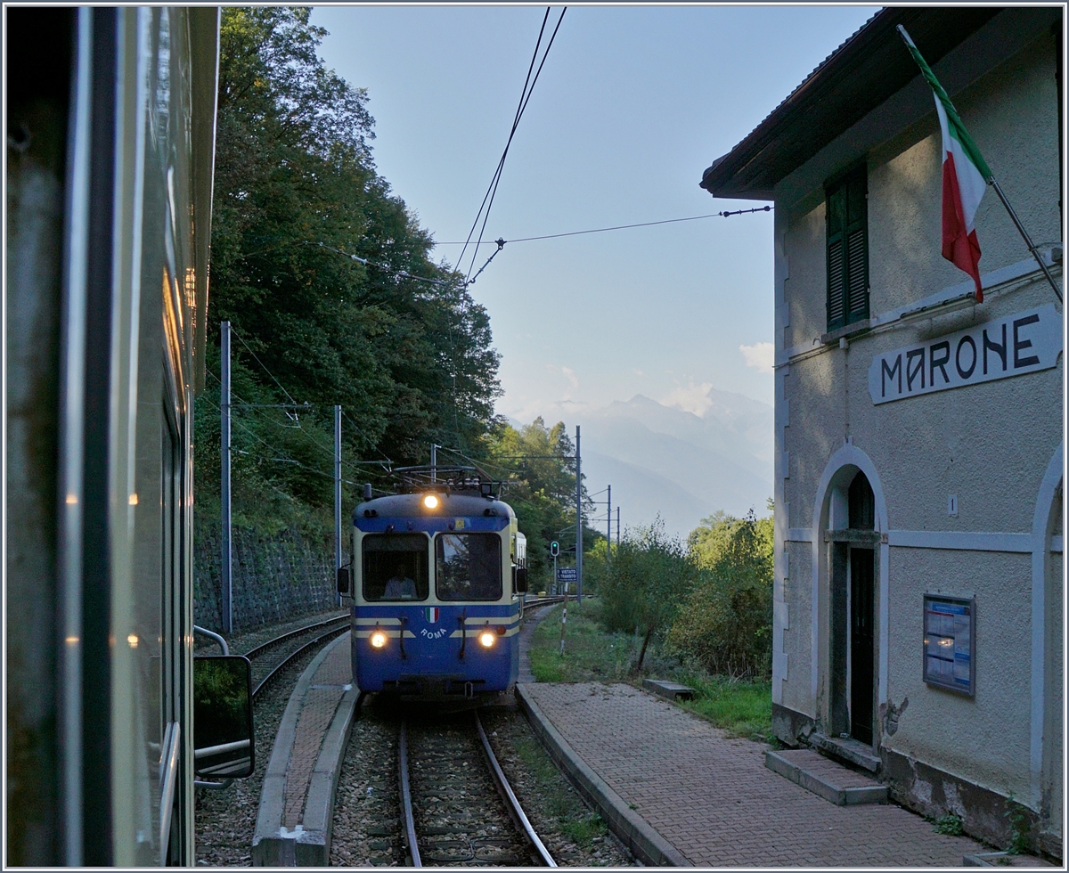 The Ferrovia Vigezzina SSIF ABe 8/8 21 Roma on the way to Re in Marone.
07.10.2016