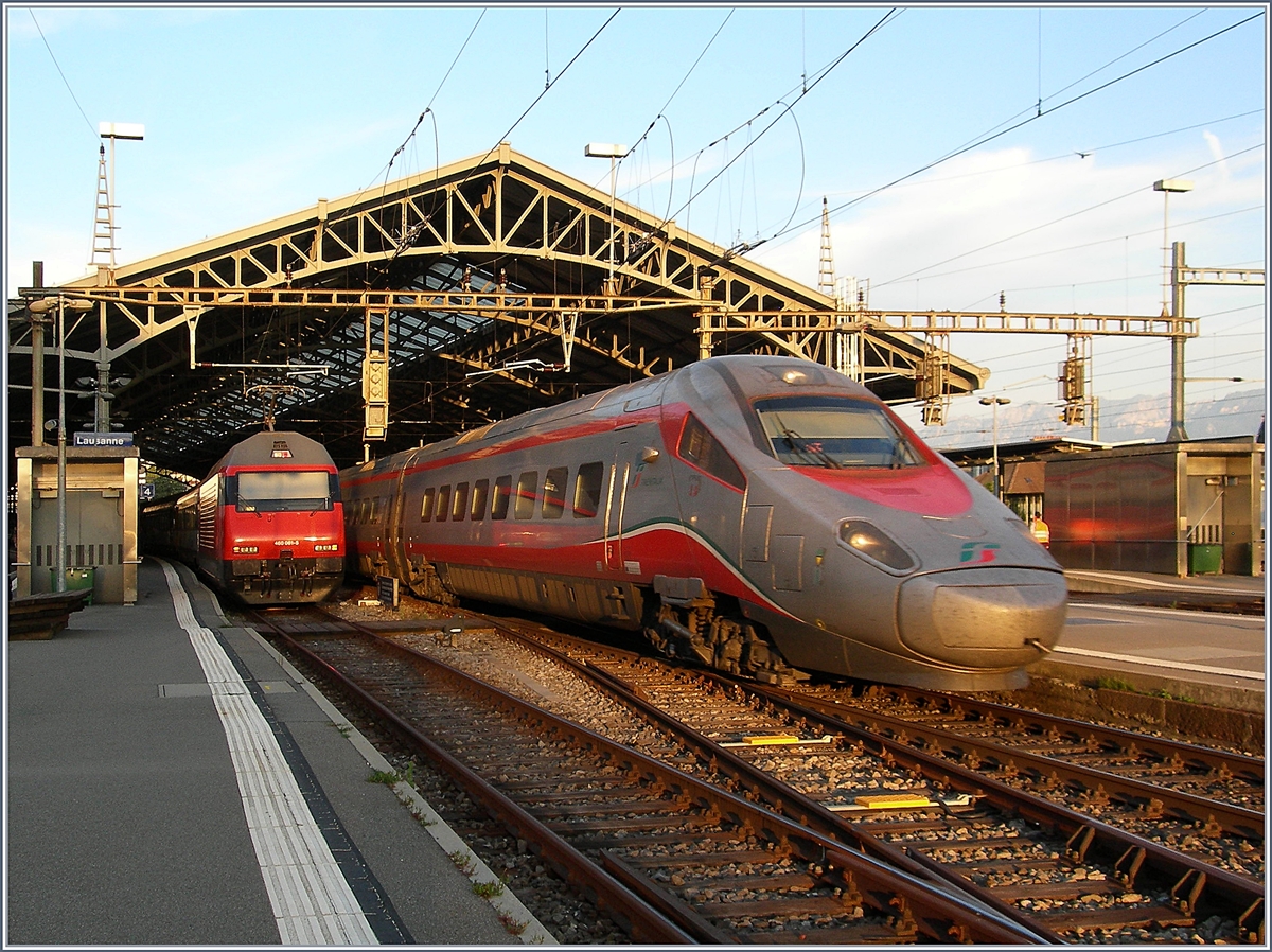 The FS Trenialia ETR 610 003 is leaving Lausanne.
09.07.2018