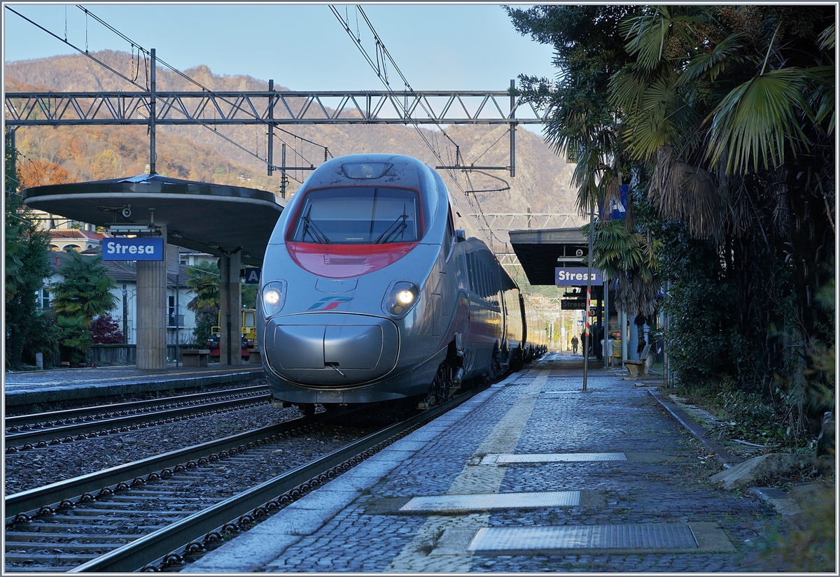 The FS Trenitalia ETR 610 from Geneva to Milan by his stop in Stresa. 

04.12.2018