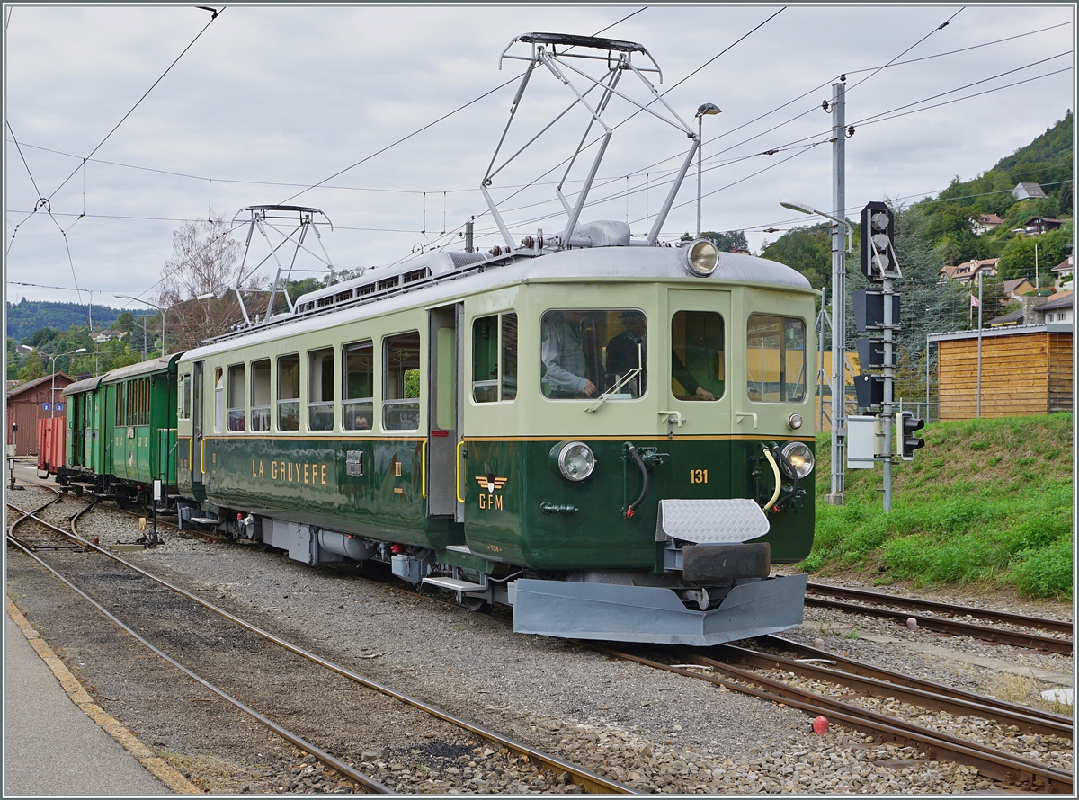 The GFM Ce 4/4 131 (built 1943) from the GFM Historic by the Blonay Chamby Railway in Blonay. 

10.09.2022