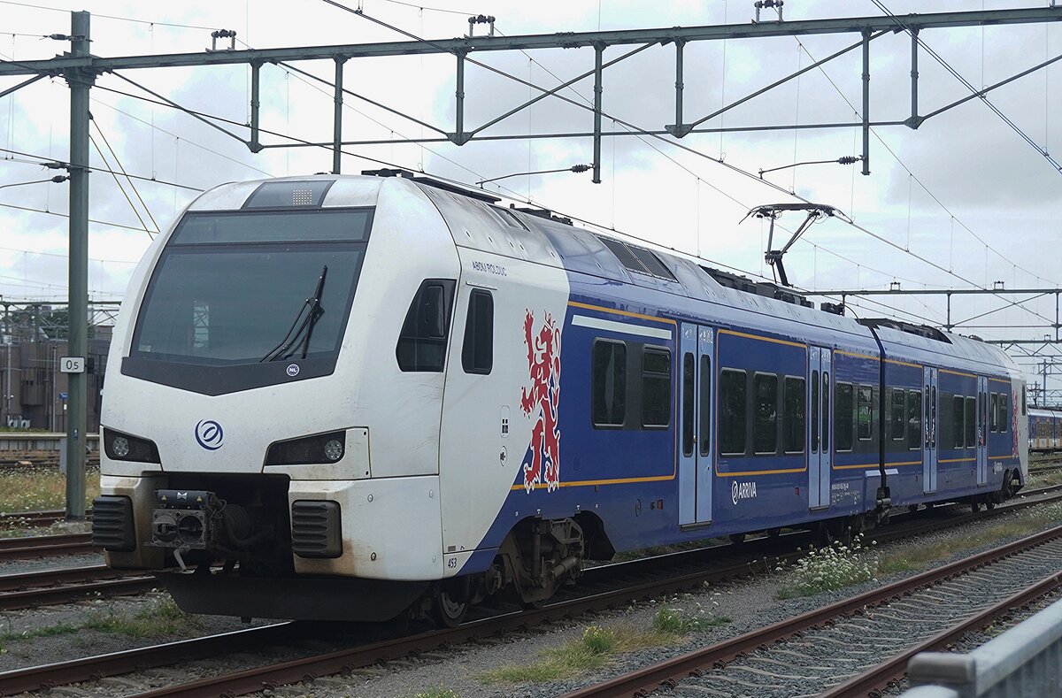 The gift of bilocation? Arriva 453 'Abdij Rolduc' (Rolduc Cloister) oozes at Maastricht on 19 August 2026. The EMU is named after the cloister Rolduc that is sited near Kerkrade.