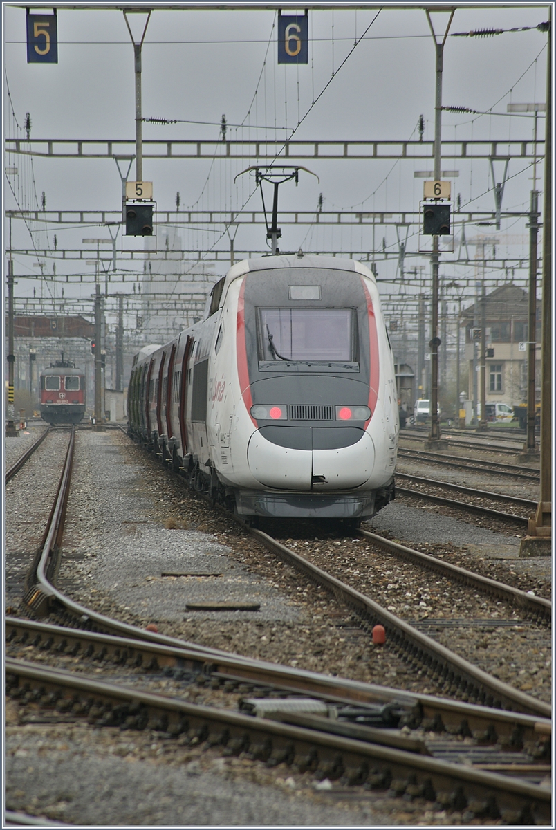 The GTV Lyria 4415 in the Biel Rangierbahnhof Station.

05.04.2019