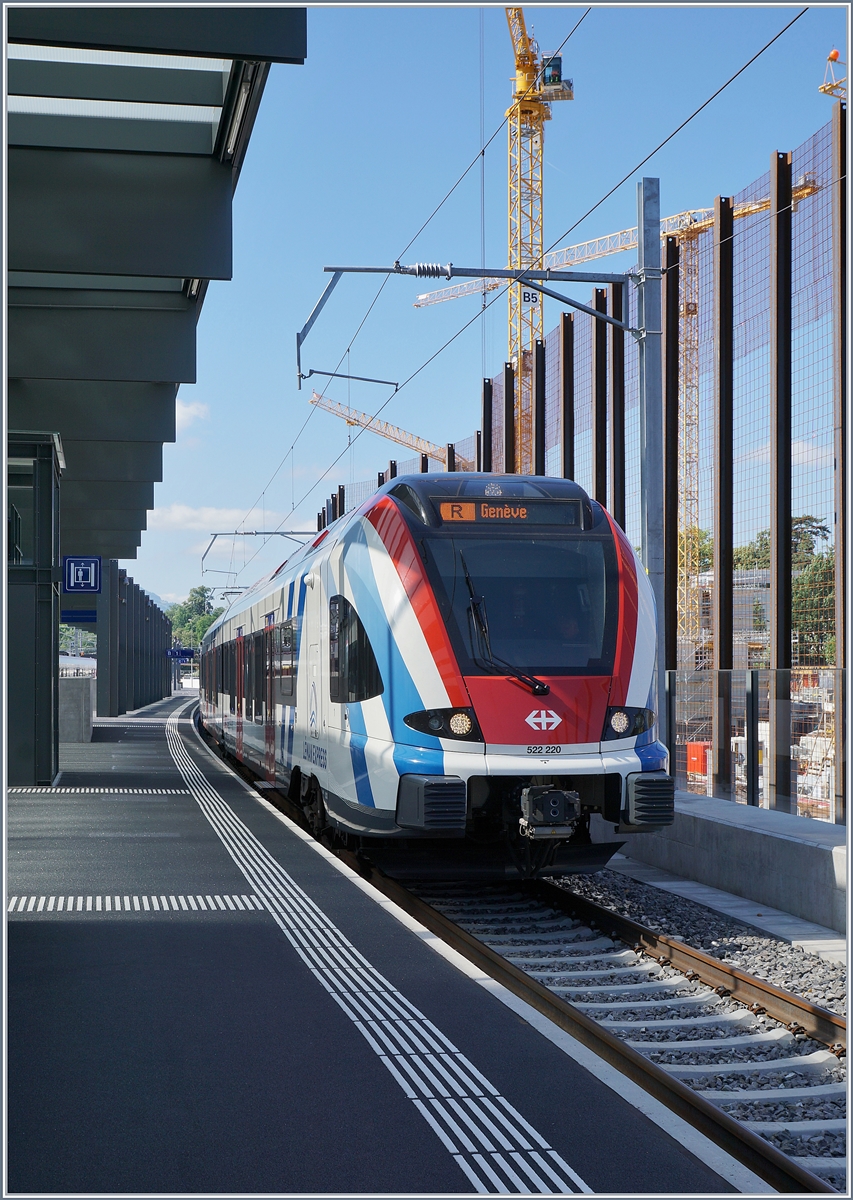 The Léman Express 522 220 in Lancy Pont Rouge.
19.06.2018