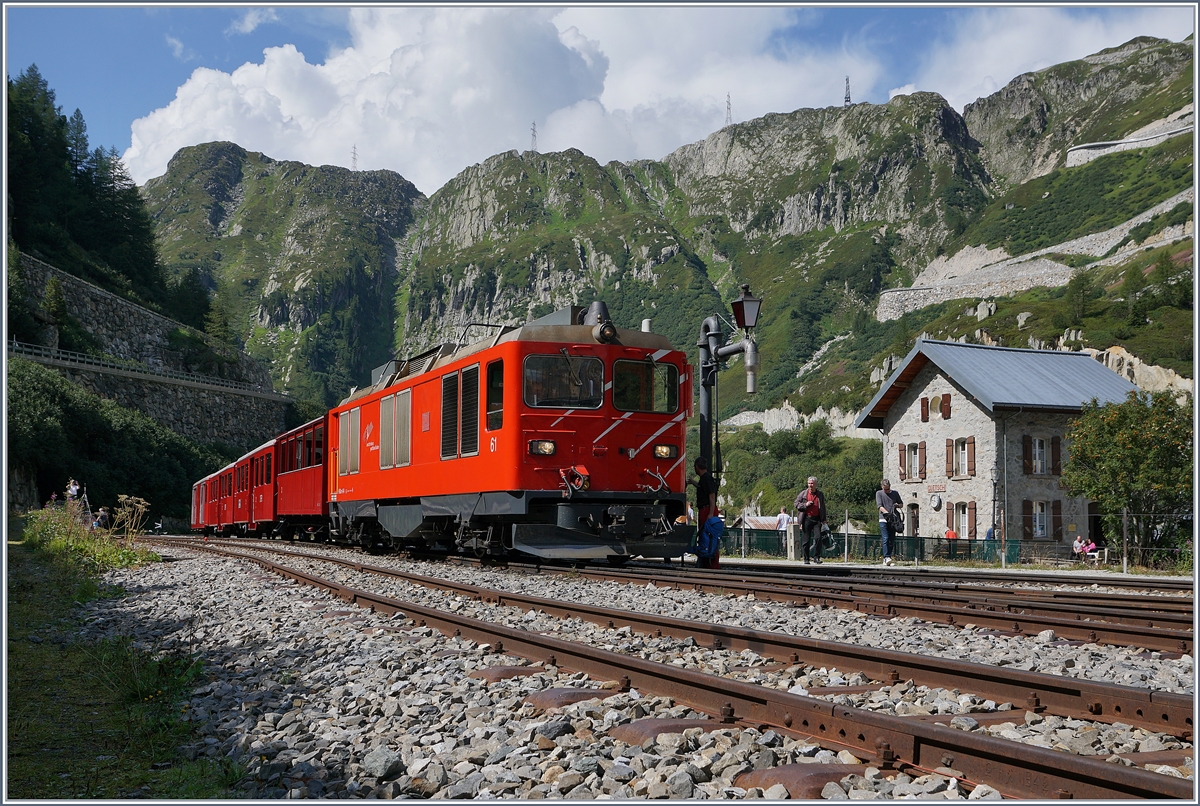 The MGB Gm 4/4 61 in Gletsch. 

31.08.2019