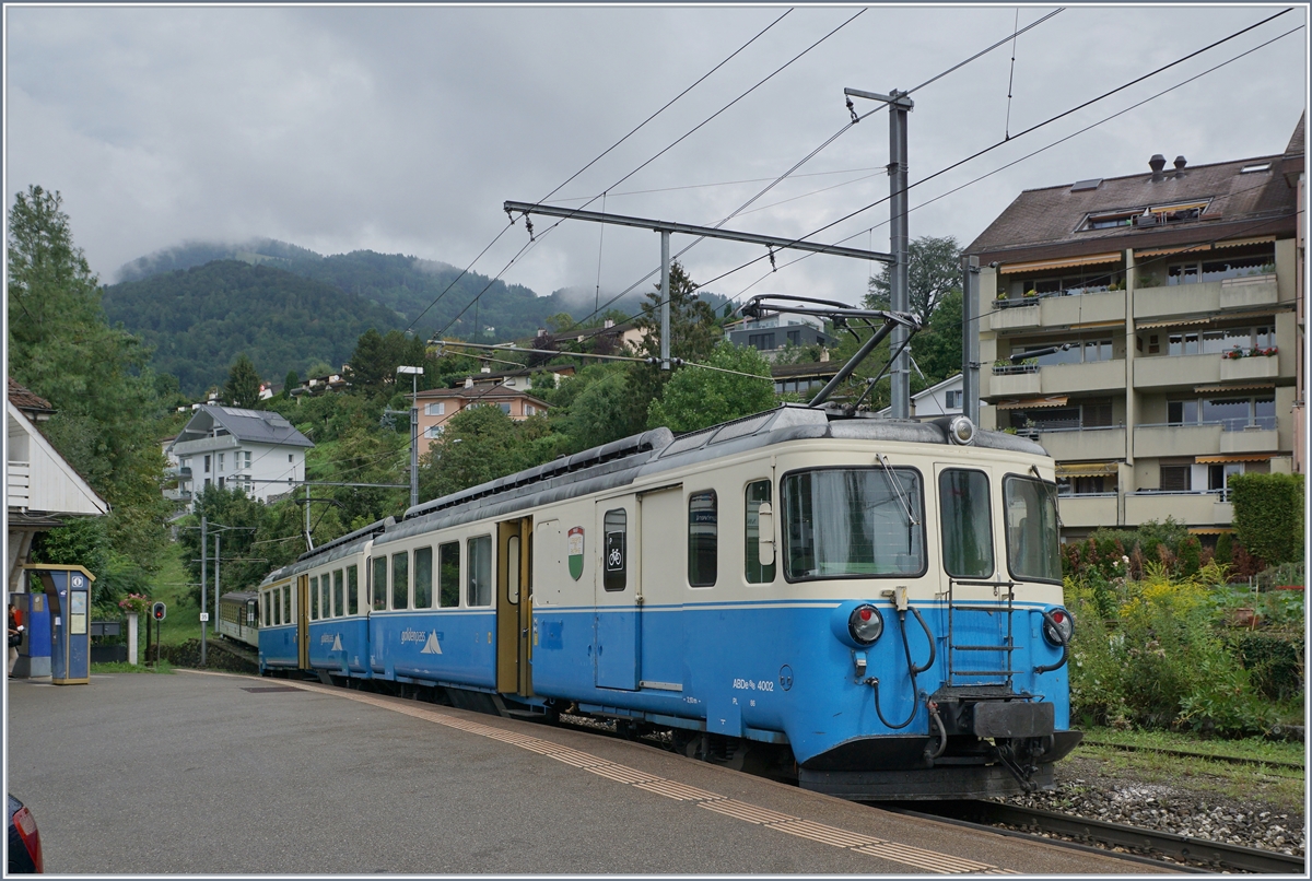 The MOB ABDe 8/8 4002  VAUD  in Fontanivent.

19.08.2019