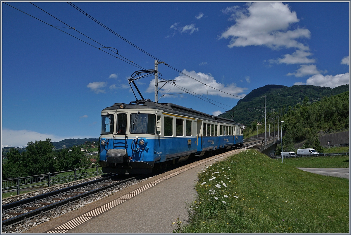 The MOB ABDe 8/8 4004  Fribourg  by Châtelard VD. 
30.JUni 2017