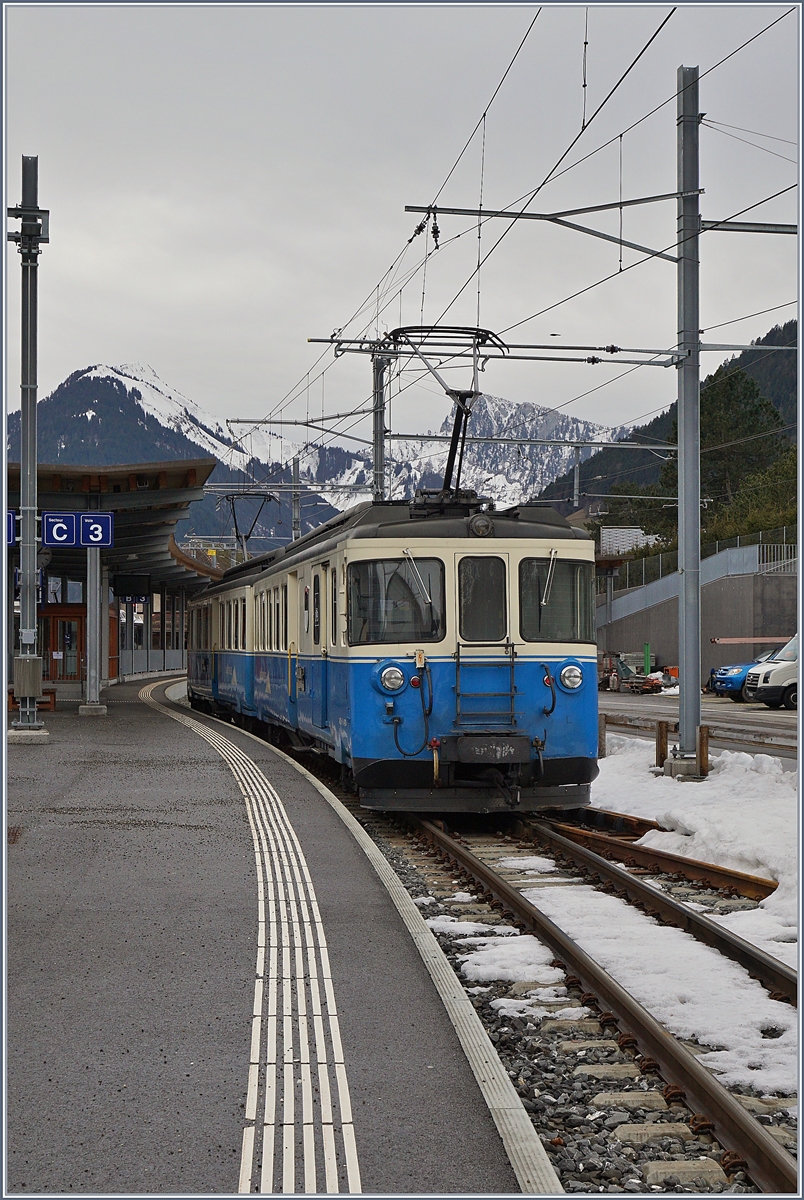 The MOB ABDe 8/8 4004 Fribourg in Château d'Oex.
10.01.2018