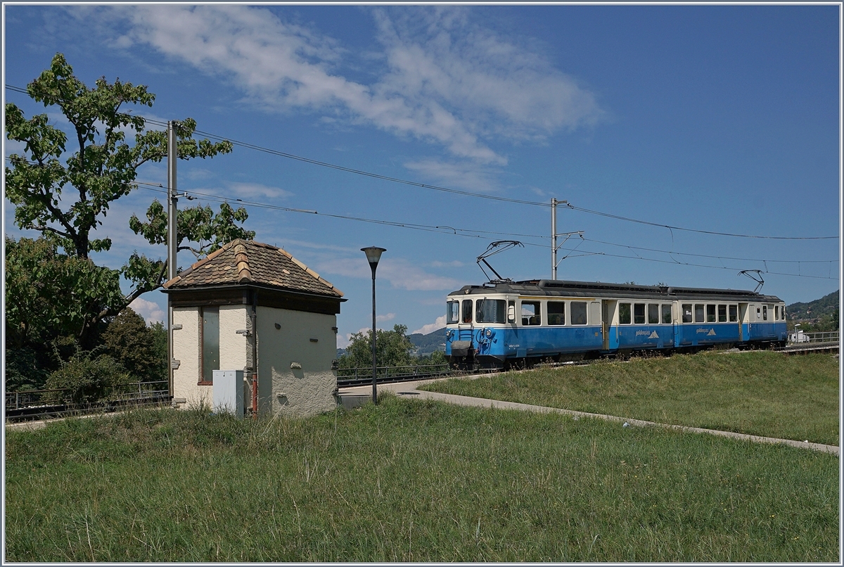 The MOB ABDe 8/8 4004  Fribourg  by Châtelard VD. 

22.08.2018