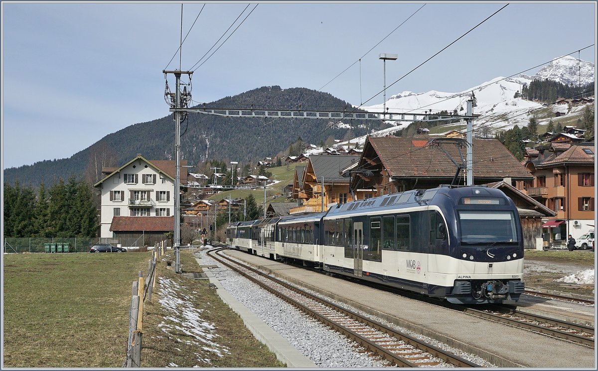 The MOB Alpina AB 4/4 9203 in Rougemont.
02.04.2018