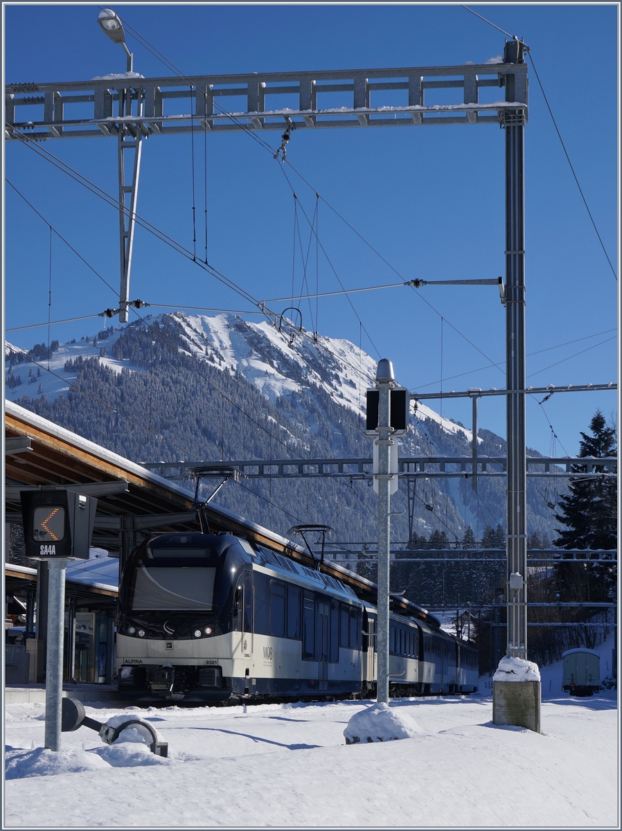 The MOB Alpina ABe 4/4 9304 in Gstaad.
19.01.2017