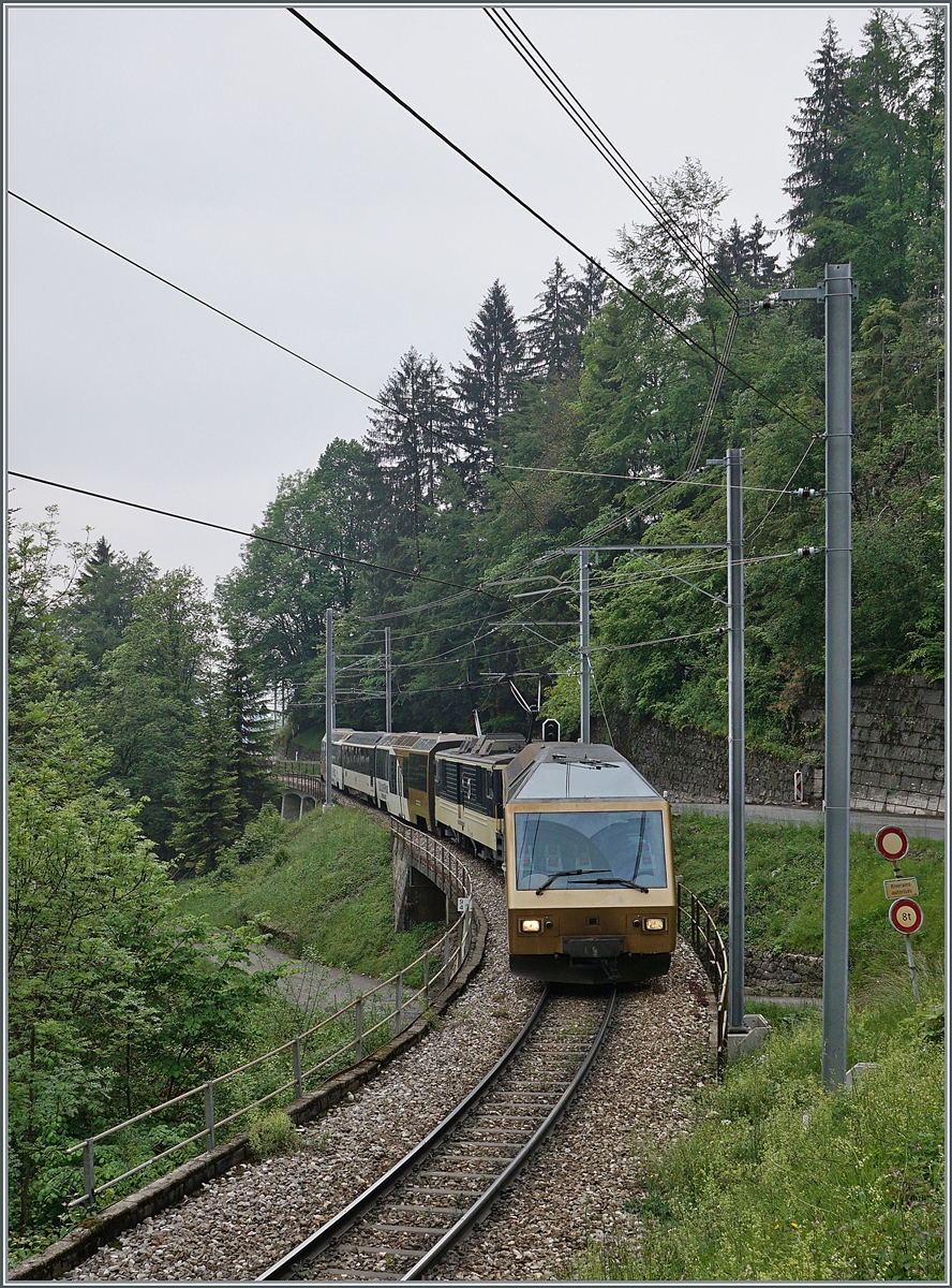 The MOB ASt 116 in the  GoldenPass  Livre near Les Avants.

16.05.2020