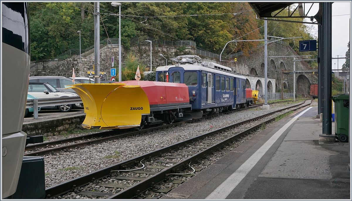 The MOB BDe 4/4 3002 with the X467 in Vevey. 

29.10.2019